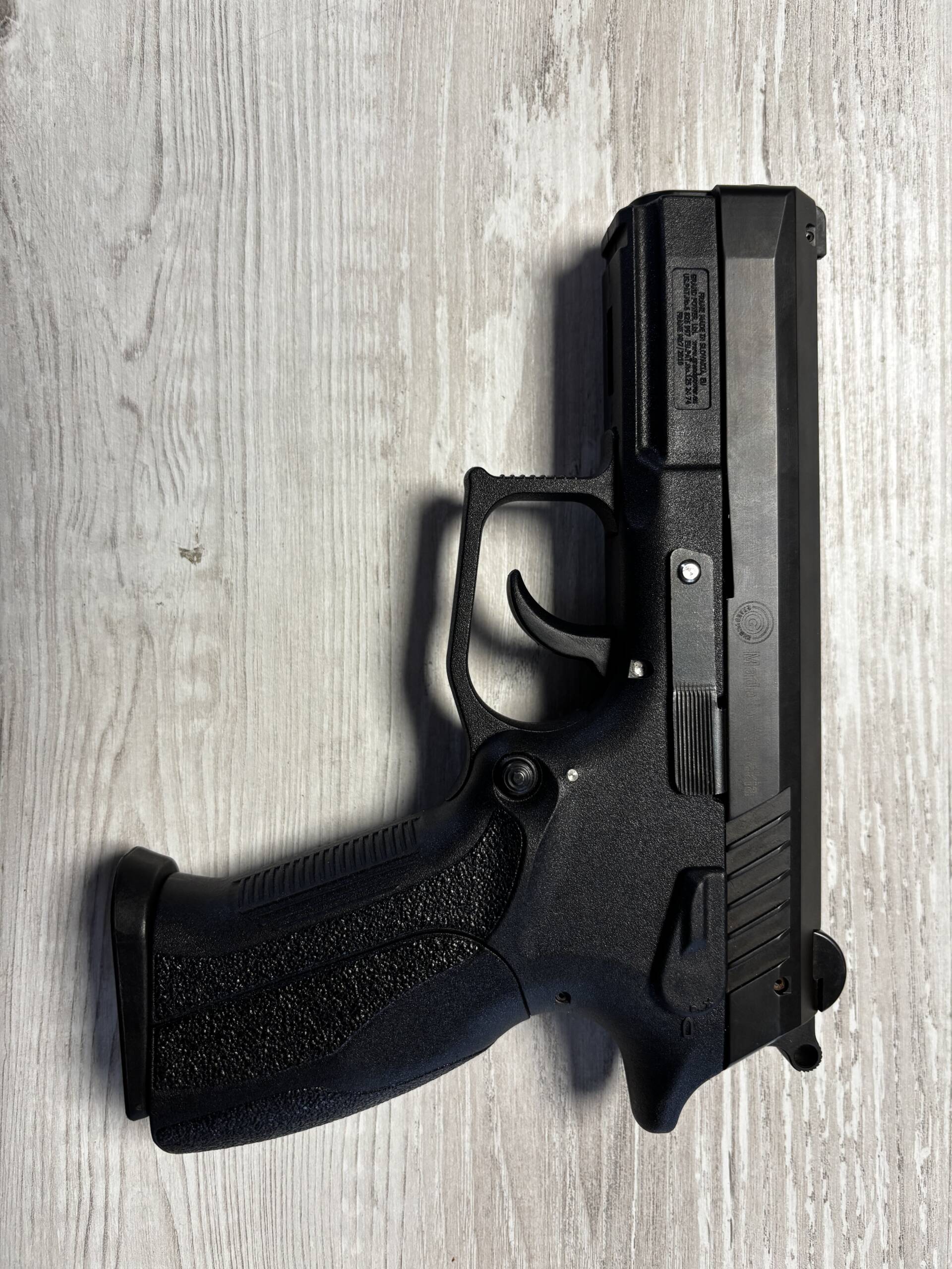 GRAND POWER T12